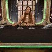 Peek Baccarat game screenshot